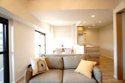 【居間・リビング】 | 【上質リノベ】ヴューシティ矢野 | 室内（2025年12月9日10：00頃）撮影