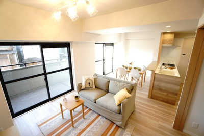 【居間・リビング】 | 【上質リノベ】ヴューシティ矢野 | 室内（2025年12月9日10：00頃）撮影