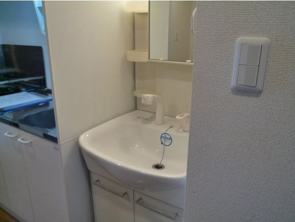 ブルームライフ黒川(旧:クレジデンス黒川)の洗面所