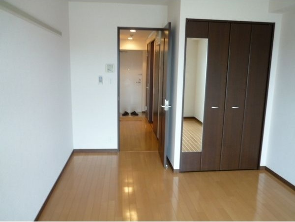 ブルームライフ黒川(旧:クレジデンス黒川)の居間・リビング