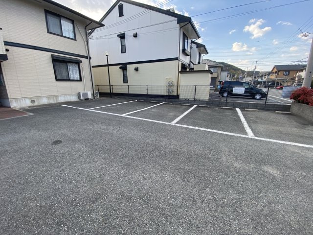 ガーデンプレイス白浜の駐車場