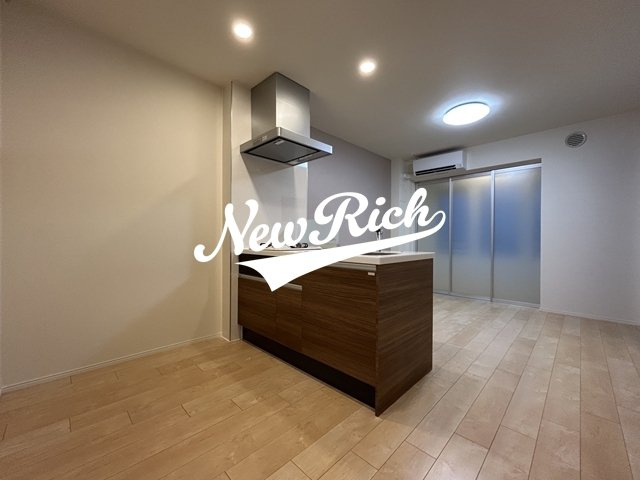 高崎市矢中町のアパートの居間・リビング