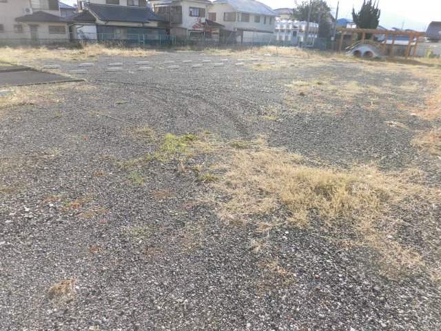 ビレッジハウス垂井4号棟の駐車場