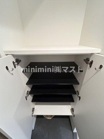 セレニテ九条リアンの収納