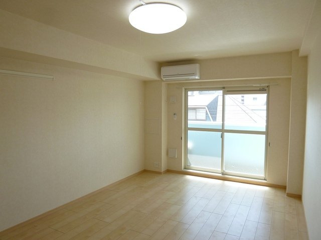 ウィンザー越水の居間・リビング