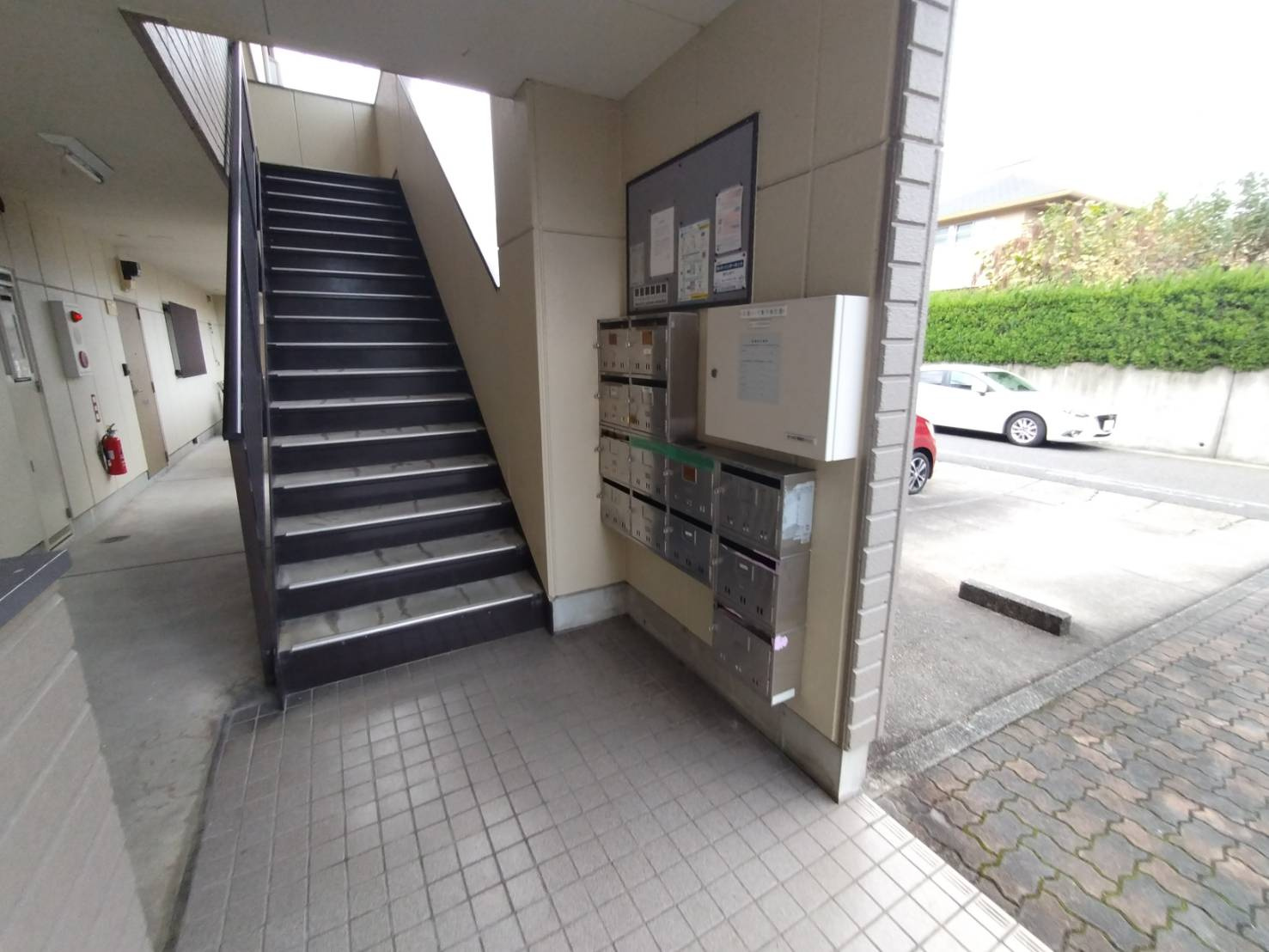 レジデンス守のエントランス