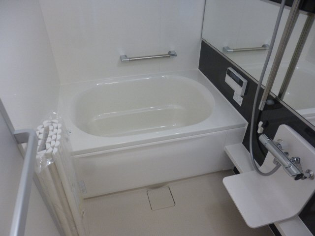 グリーンアベニューの浴室