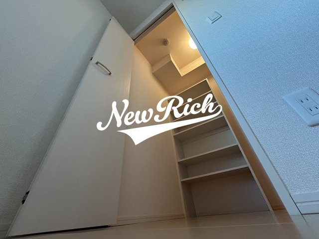 前橋市総社町高井のアパートの収納