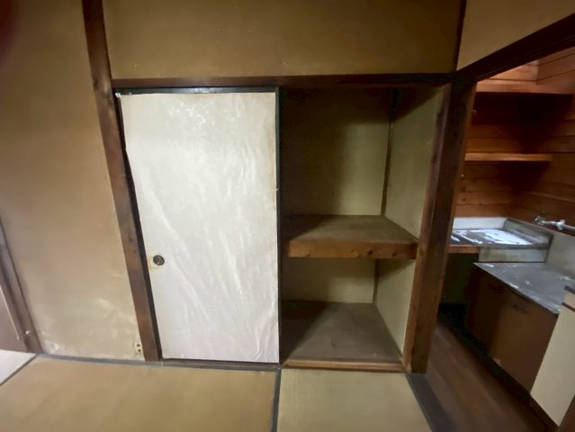 十王町1丁目　貸店舗・事務所の収納