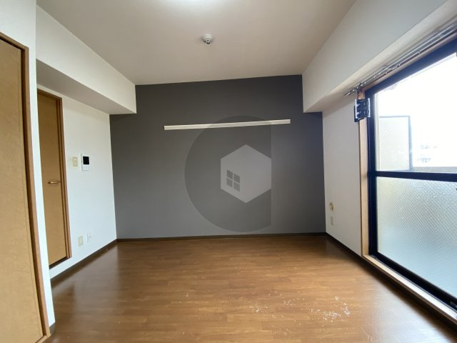 サンピリア小阪の洋室