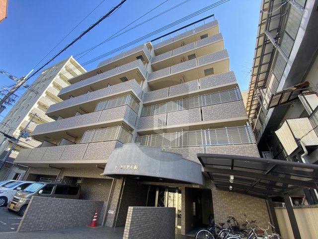 サンピリア小阪の外観