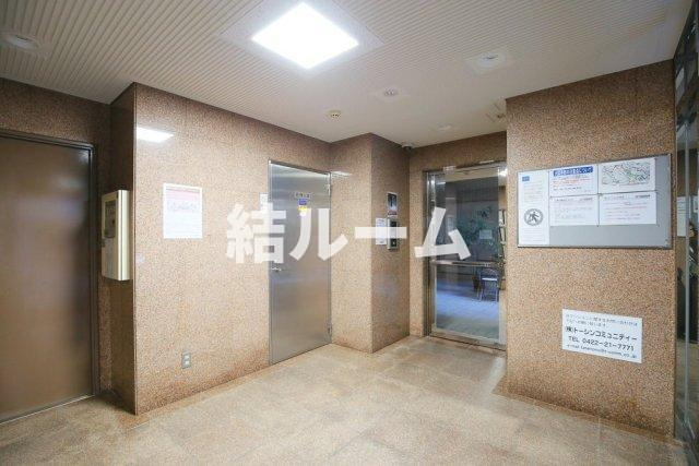 豊島区北大塚１丁目の賃貸マンションのロビー