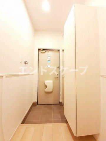 エテルノの玄関|高崎、前橋のお部屋探しはエンドスケープまで！お客様の理想お聞かせ下さい♪