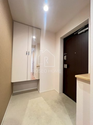 PARKFLATS ANDOUJIMACHIの玄関|同マンション別部屋：参考写真