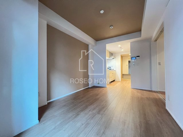 PARKFLATS ANDOUJIMACHIの居間・リビング|同マンション別部屋：参考写真