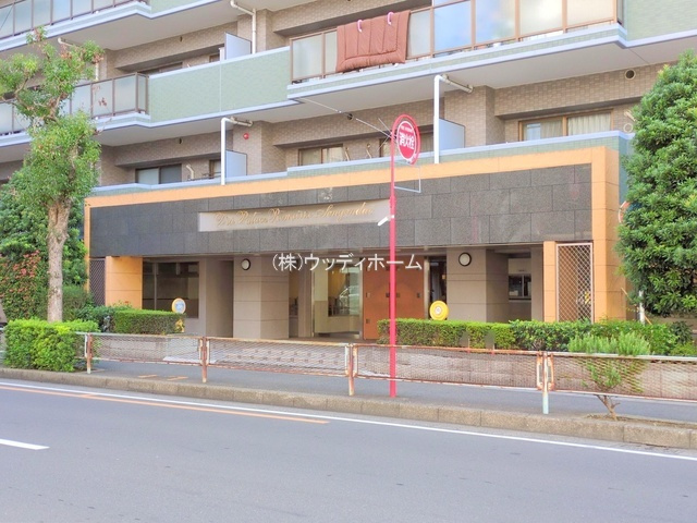 ダイアパレスルネッサせんげん台　中古マンションのエントランス