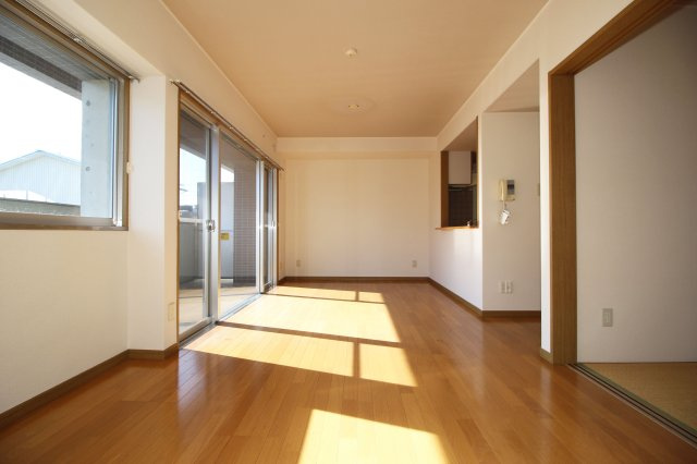 ユニテ・ラ・メールⅡの居間・リビング