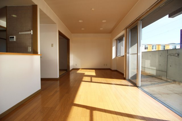 ユニテ・ラ・メールⅡの居間・リビング