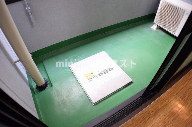 夕陽ヶ丘マンションのバルコニー