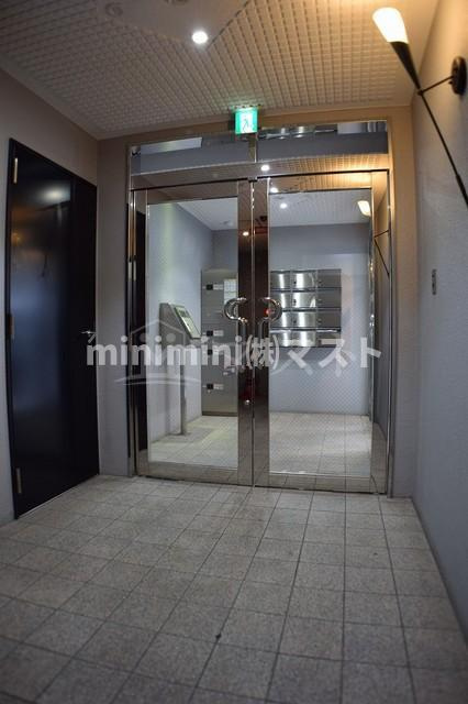 夕陽ヶ丘マンションのロビー