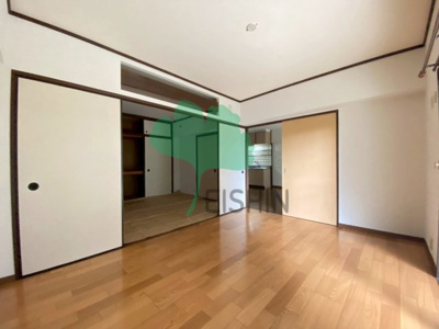  | サントルース博多