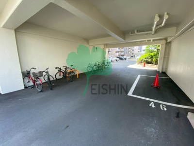  | サントルース博多