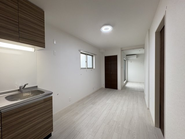 DEAR KINDAI ( 近畿大学 一人暮らし )の居間・リビング