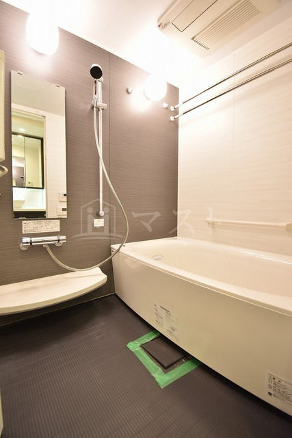 プレミスト南船場の浴室|他号室参考写真