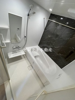 【浴室】 | チッタ　ビアンカ　Ⅰ | コンパクトで使いやすいお風呂です