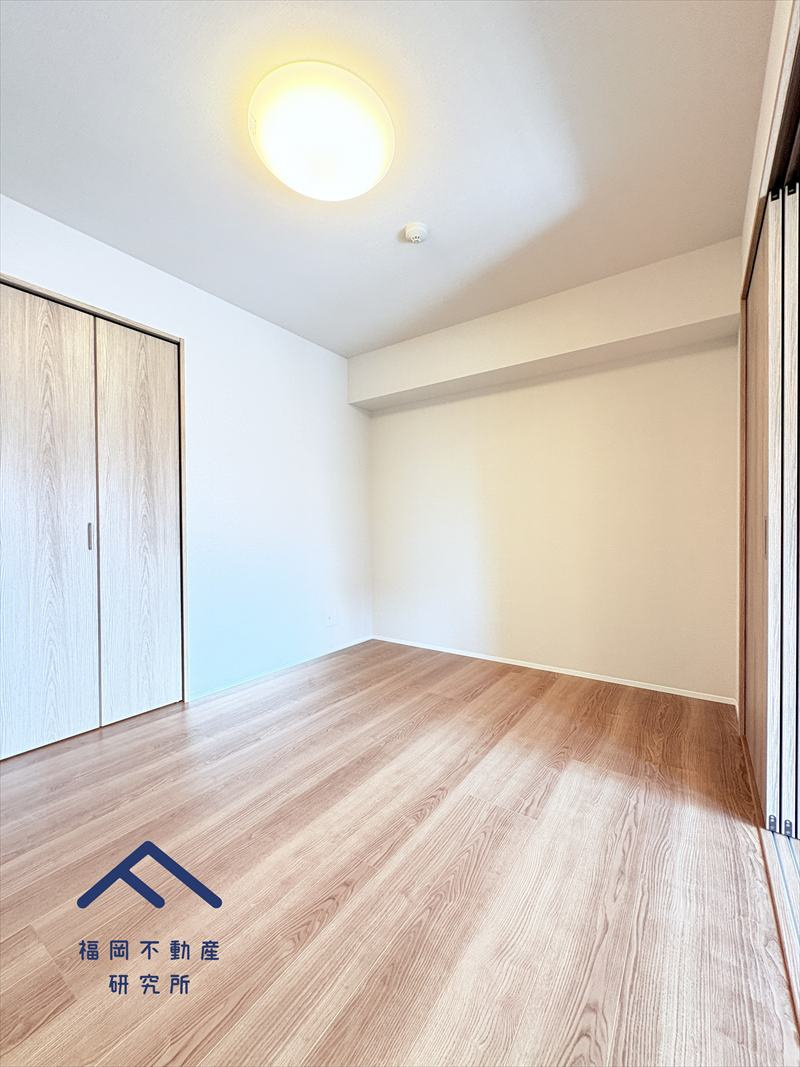 アンピール香椎駅前の洋室