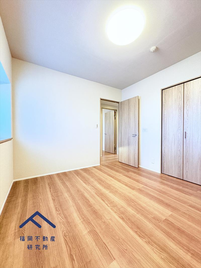 アンピール香椎駅前の洋室