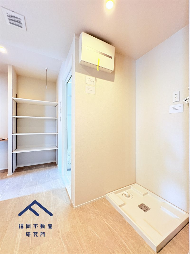 アンピール香椎駅前の玄関