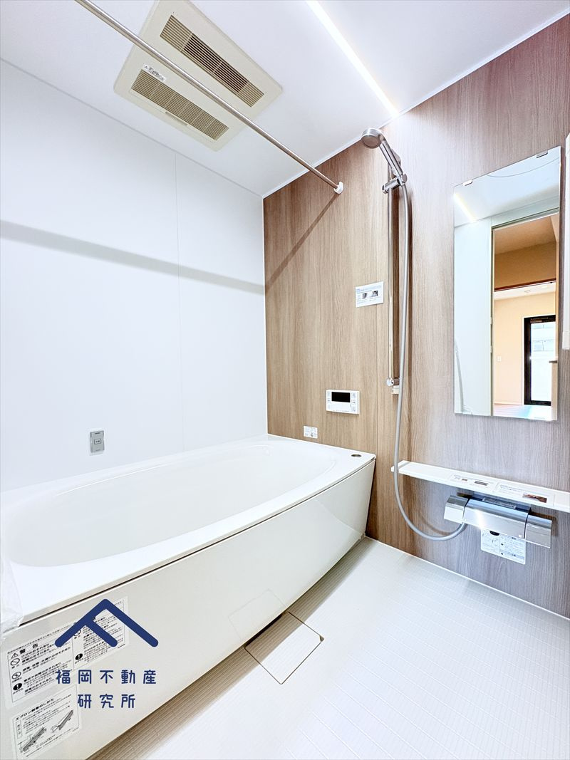 アンピール香椎駅前の浴室