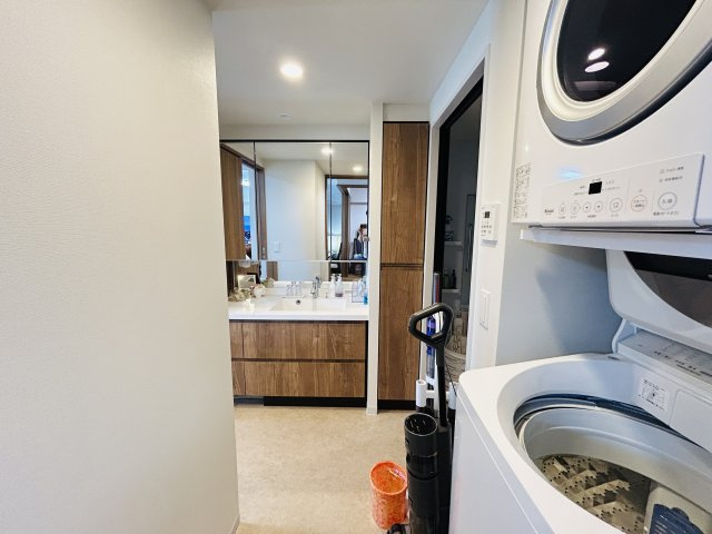 プレミスト浦添港川の玄関