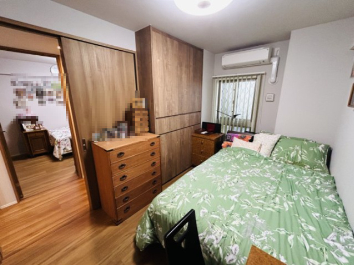 プレミスト浦添港川の洋室