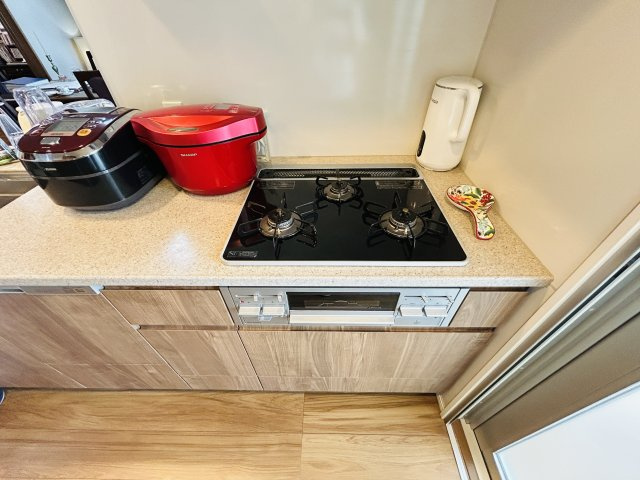 プレミスト浦添港川のキッチン