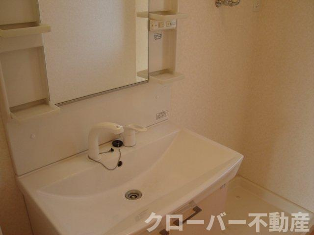 ルフランの洗面所|洗髪洗面化粧台