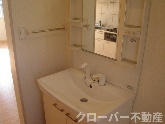 ルフランの洗面所|洗髪洗面化粧台