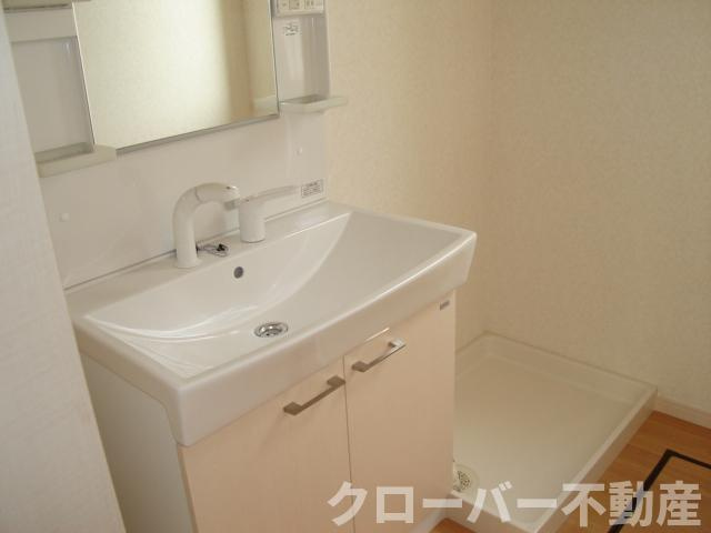 ルフランの洗面所|洗髪洗面化粧台