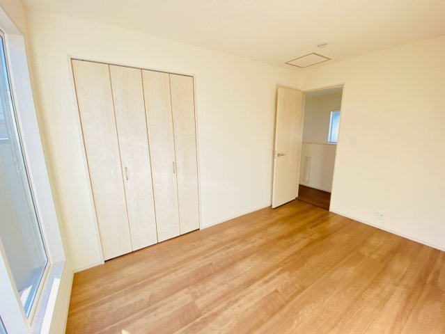 ブルーミングガーデン／北区鶴羽田１丁目／１号棟の洋室