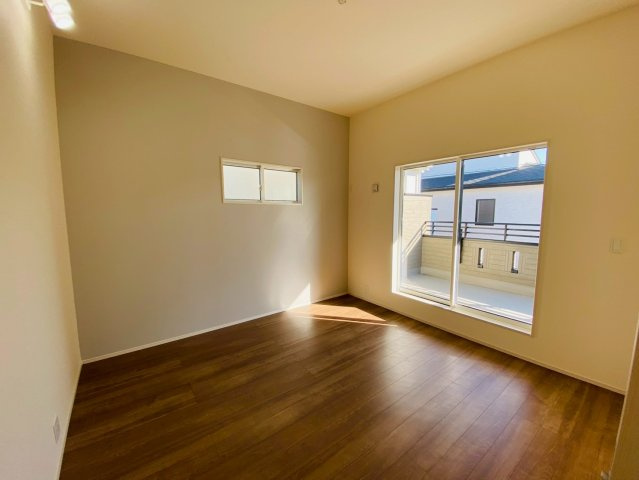 ブルーミングガーデン／北区鶴羽田１丁目／１号棟の洋室