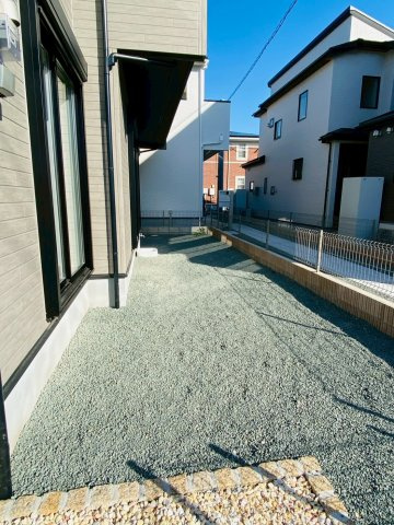 ブルーミングガーデン／北区鶴羽田１丁目／１号棟の外観