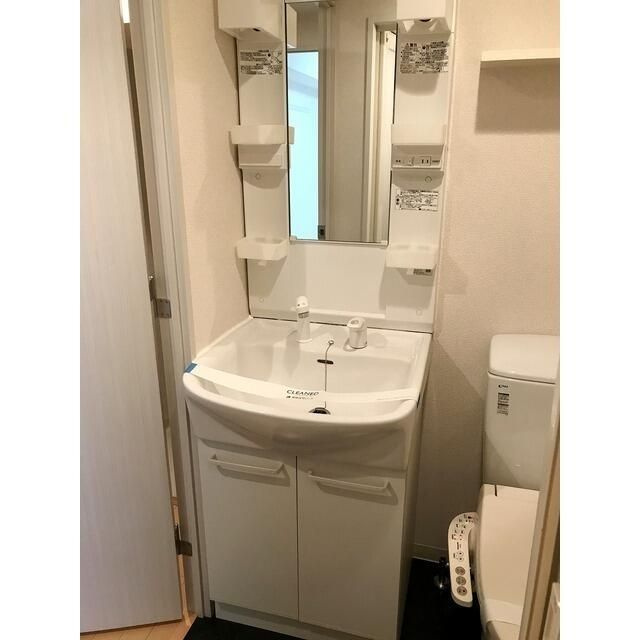 プランドル明大前の洗面所