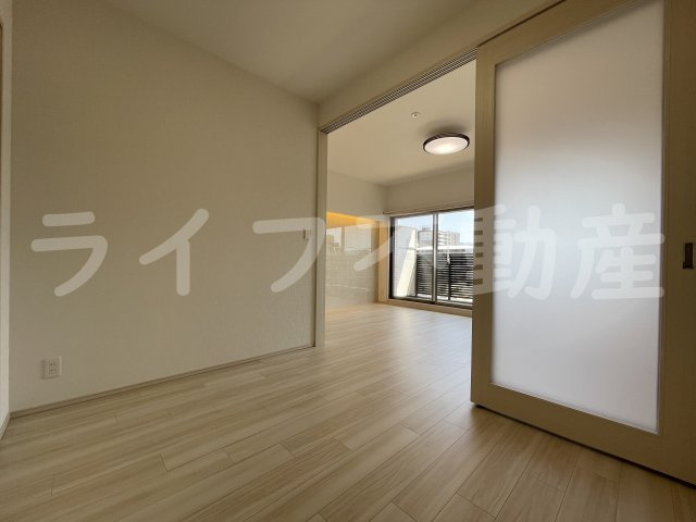 プレジオ八戸ノ里の居間・リビング|使いやすい居間です