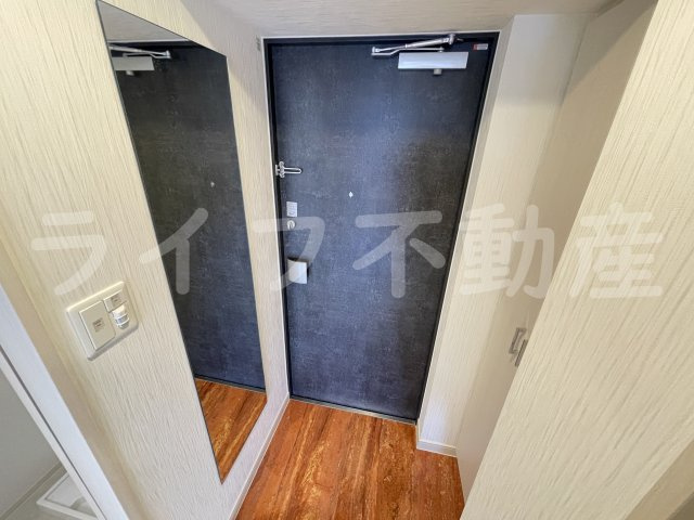 プレジオ八戸ノ里の玄関|シンプルで使いやすい玄関です