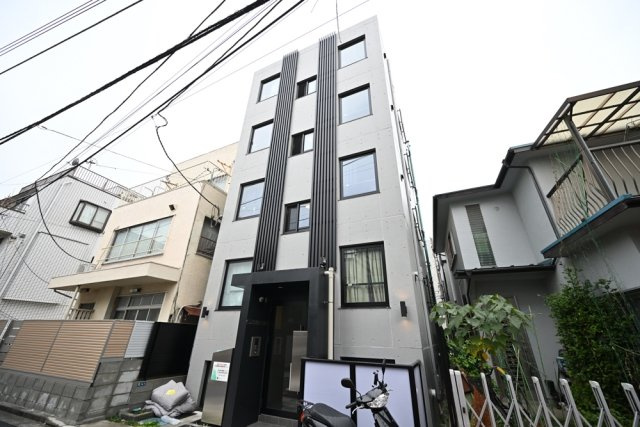 GLICION上落合のエントランス