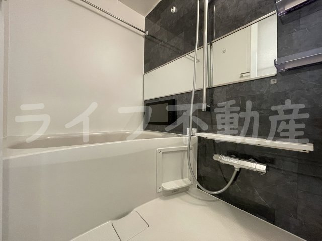 プレジオ荒本新町の浴室|ゆったり過ごせるお風呂です