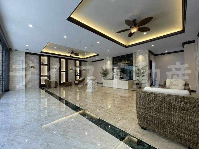 プレジオ荒本新町のロビー|落ち着いたロビーです