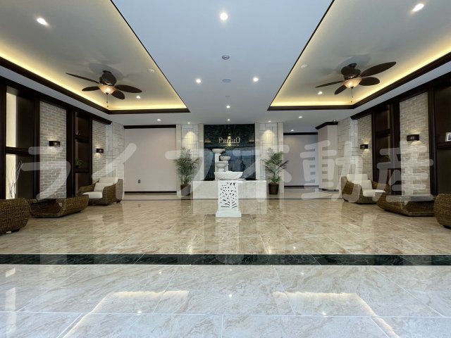 プレジオ荒本新町のロビー