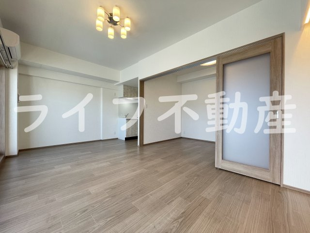 プレジオ荒本新町の居間・リビング